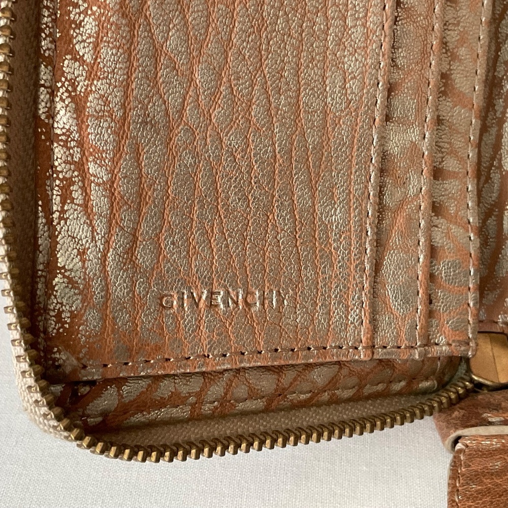 Givenchy ST1029 Zip Around Tan-Silver Leather Wallet Logo - Picture 6 of 16